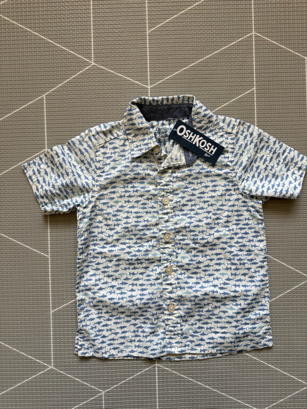 OshKosh B'gosh|White and Blue DitsyShark-Print Button-Down Shirt with collar•NWT - Picture 5 of 10